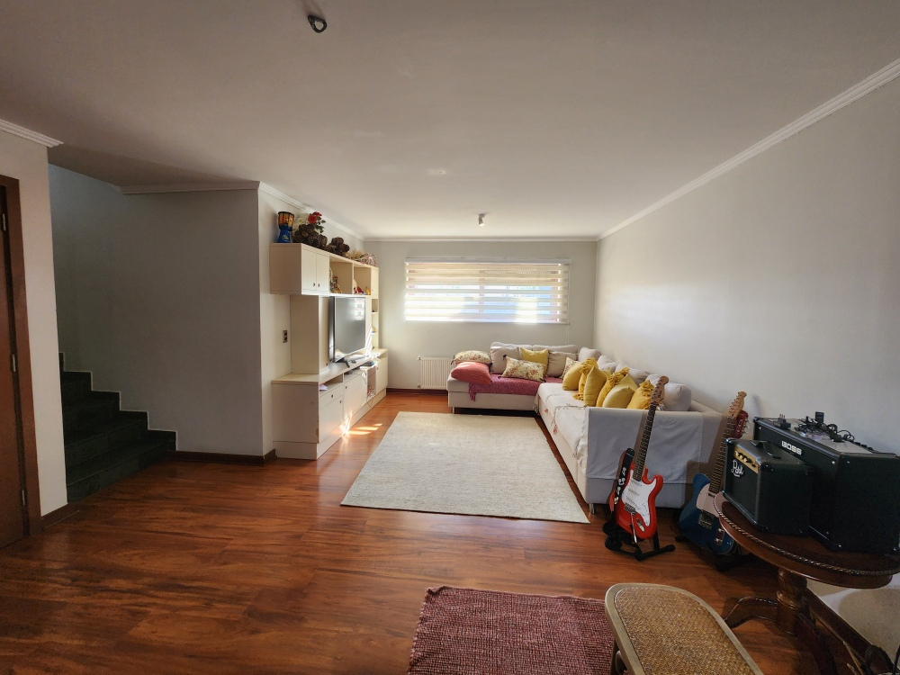 Arriendo Casa NP 5D Walk-in cl&oacute;set 4B 3E 1B San Carlos de Apoquindo - Las Condes