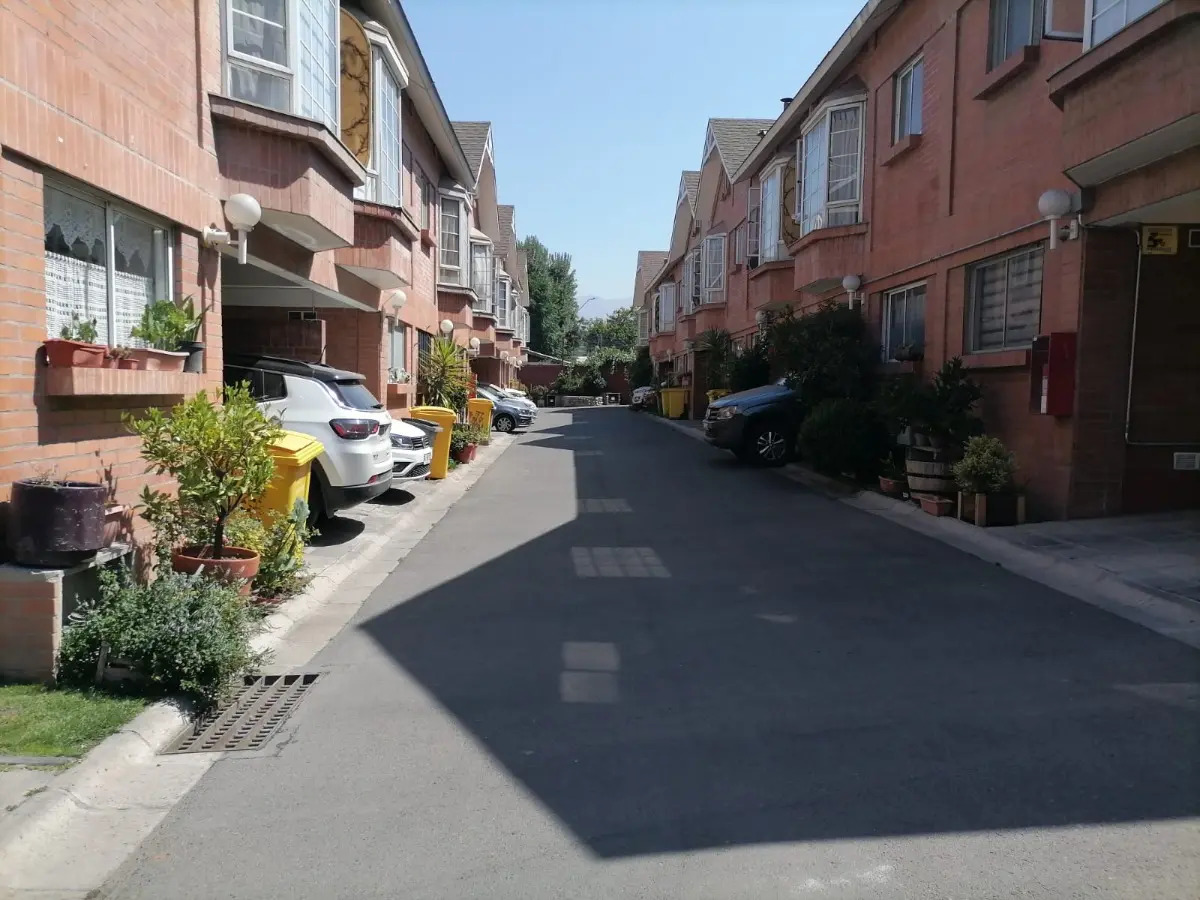 Venta Casa 3D Antigua Lo Barnechea - Lo Barnechea