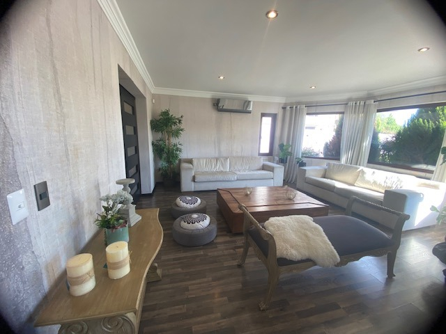 Venta Casa SP 4D en suite Walk-in cl&oacute;set 4B 6E 1B Chicureo - Colina