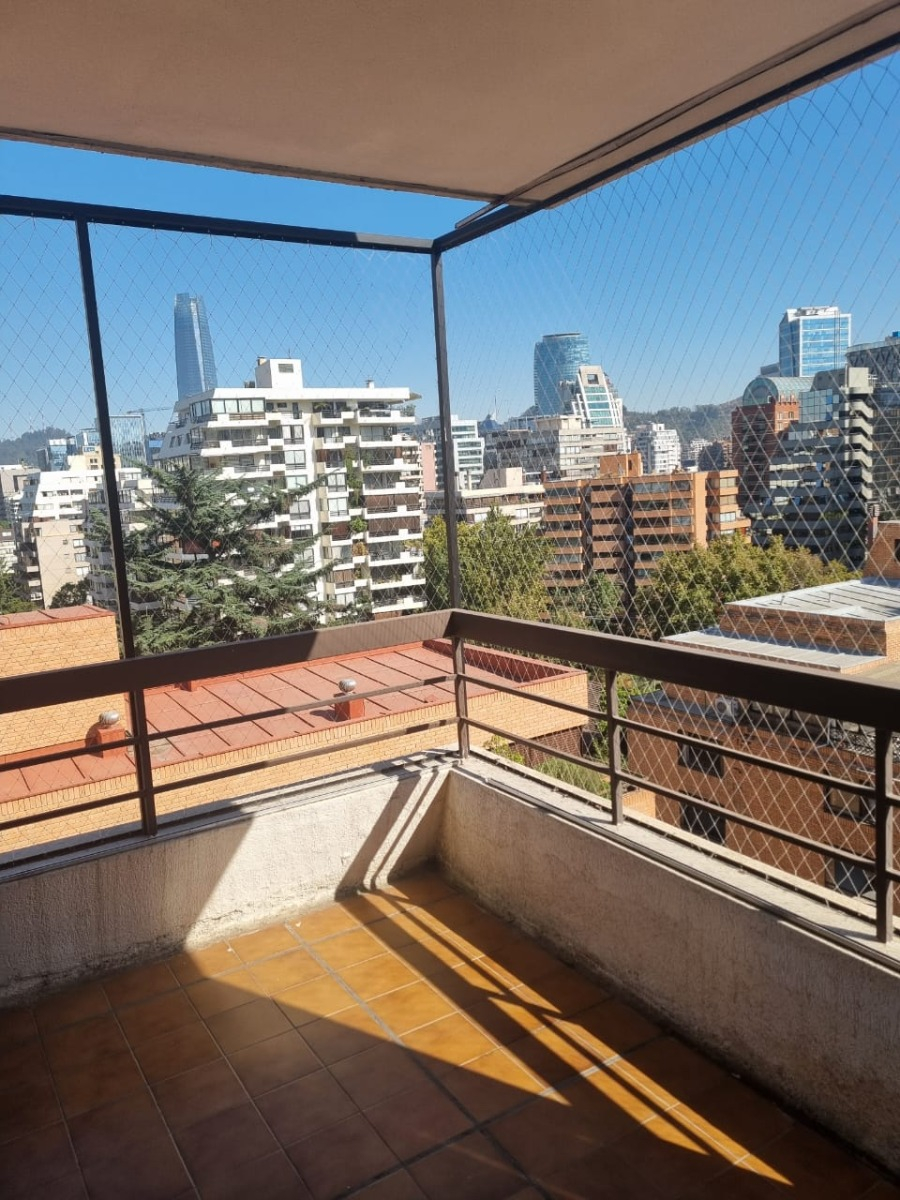 Arriendo Departamento NO 3D en suite 3B 2E 1B Barrio El Golf - Las Condes