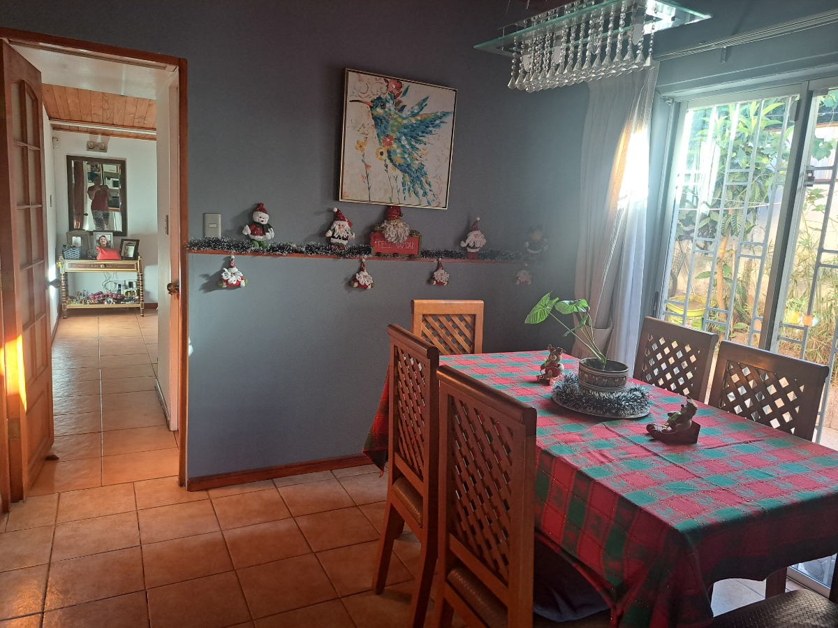 Venta Casa 3D Walk-in cl&oacute;set 2B 2E 1B Rotonda Atenas - Las Condes