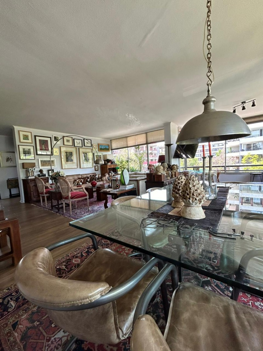 Venta Departamento O 4D en suite Walk-in cl&oacute;set 3B 2E 1B Borde R&iacute;o - Casa Piedra - Vitacura