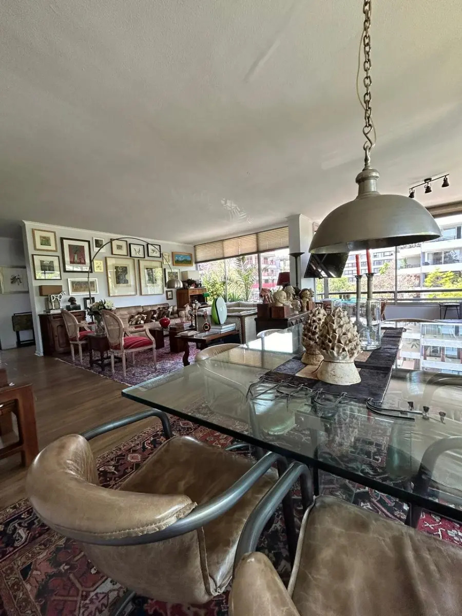 Venta Departamento O 4D en suite Walk-in cl&oacute;set 3B 2E 1B Borde R&iacute;o - Casa Piedra - Vitacura