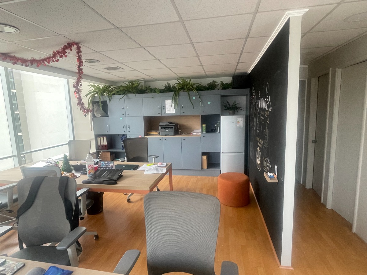 Arriendo Oficina NO 2B 1E Pedro de Valdivia - Providencia