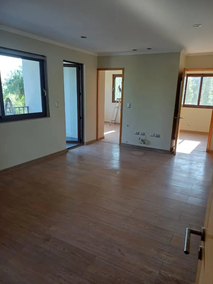 Arriendo Casa P 4D en suite Walk-in cl&oacute;set 4B 2E 1B Chicureo - Colina