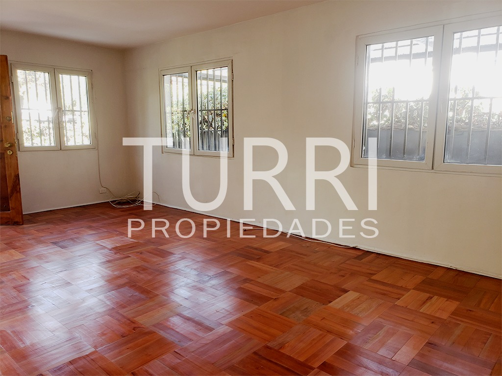 Arriendo Casa NOSP 4D 3B 2E Metro Escuela Militar - Las Condes