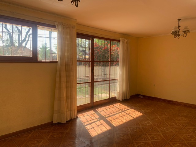 Venta Casa NO 4D 2B 3E Sebasti&aacute;n Elcano - Las Condes