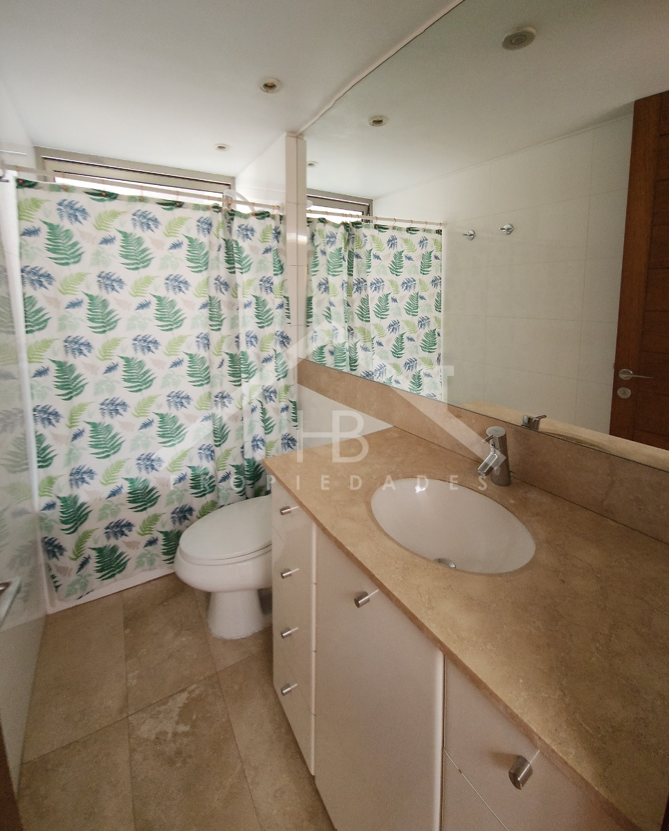Arriendo Casa NO 4D en suite Walk-in cl&oacute;set 4B 3E 1B La Dehesa - Lo Barnechea