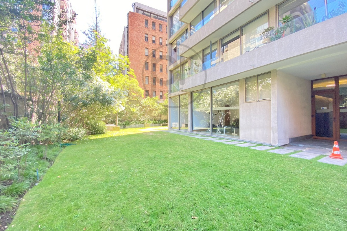 Arriendo Departamento N 3D en suite Walk-in cl&oacute;set 3B 2E 1B Barrio El Golf - Las Condes