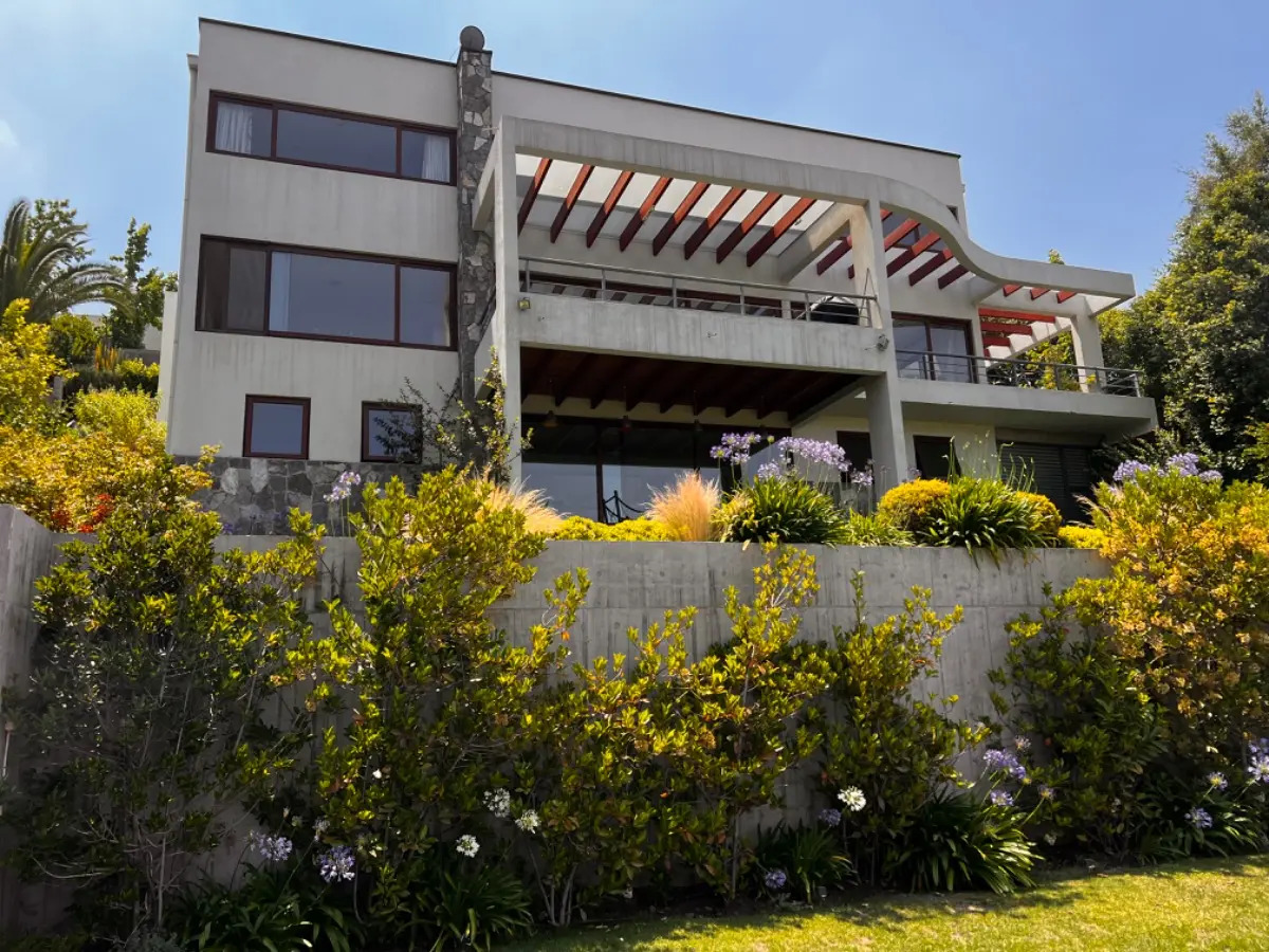Arriendo Casa 4D 5B 3E 1B Los Trapenses - Lo Barnechea