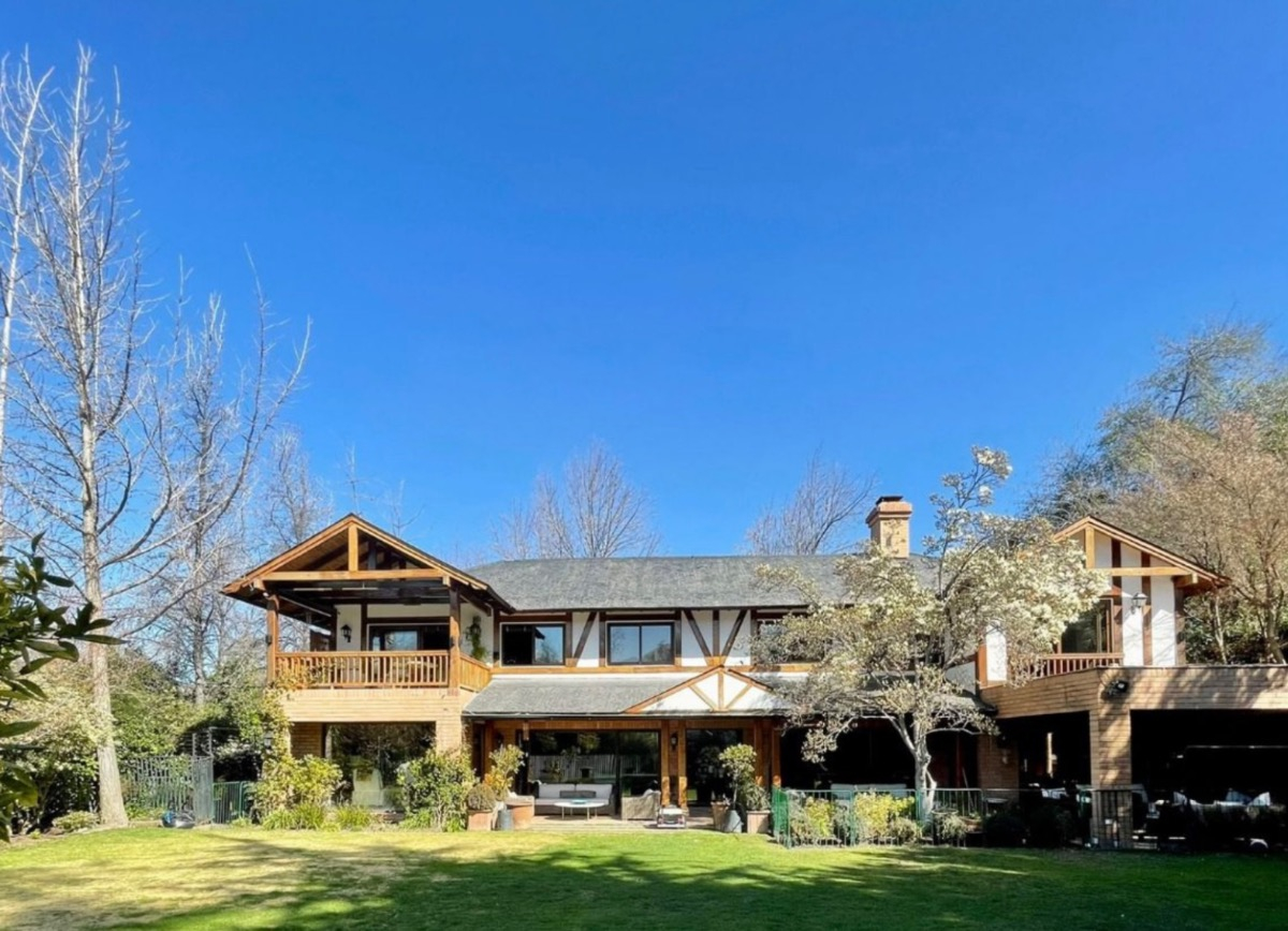 Venta Casa NO 4D en suite Walk-in cl&oacute;set 4B 10E 2B La Dehesa - Lo Barnechea