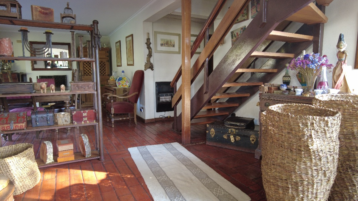 Venta Casa NOSP 5D en suite 3B 2E 1B Rotonda Atenas - Las Condes