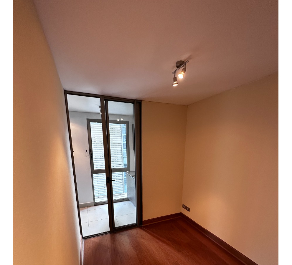 Venta Departamento SP 4D en suite Walk-in cl&oacute;set 3B 1E 1B Barrio El Golf - Las Condes