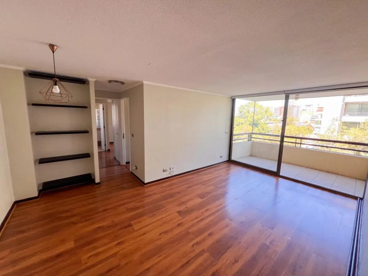 Venta Departamento SO 2D en suite Walk-in cl&oacute;set 2B 1E 1Bd Barrio Italia - Providencia