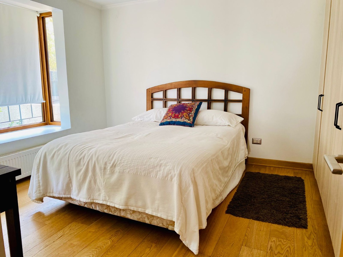 Venta Casa NO 6D en suite Walk-in cl&oacute;set 5B 2E 1Bd Los Dominicos - Las Condes