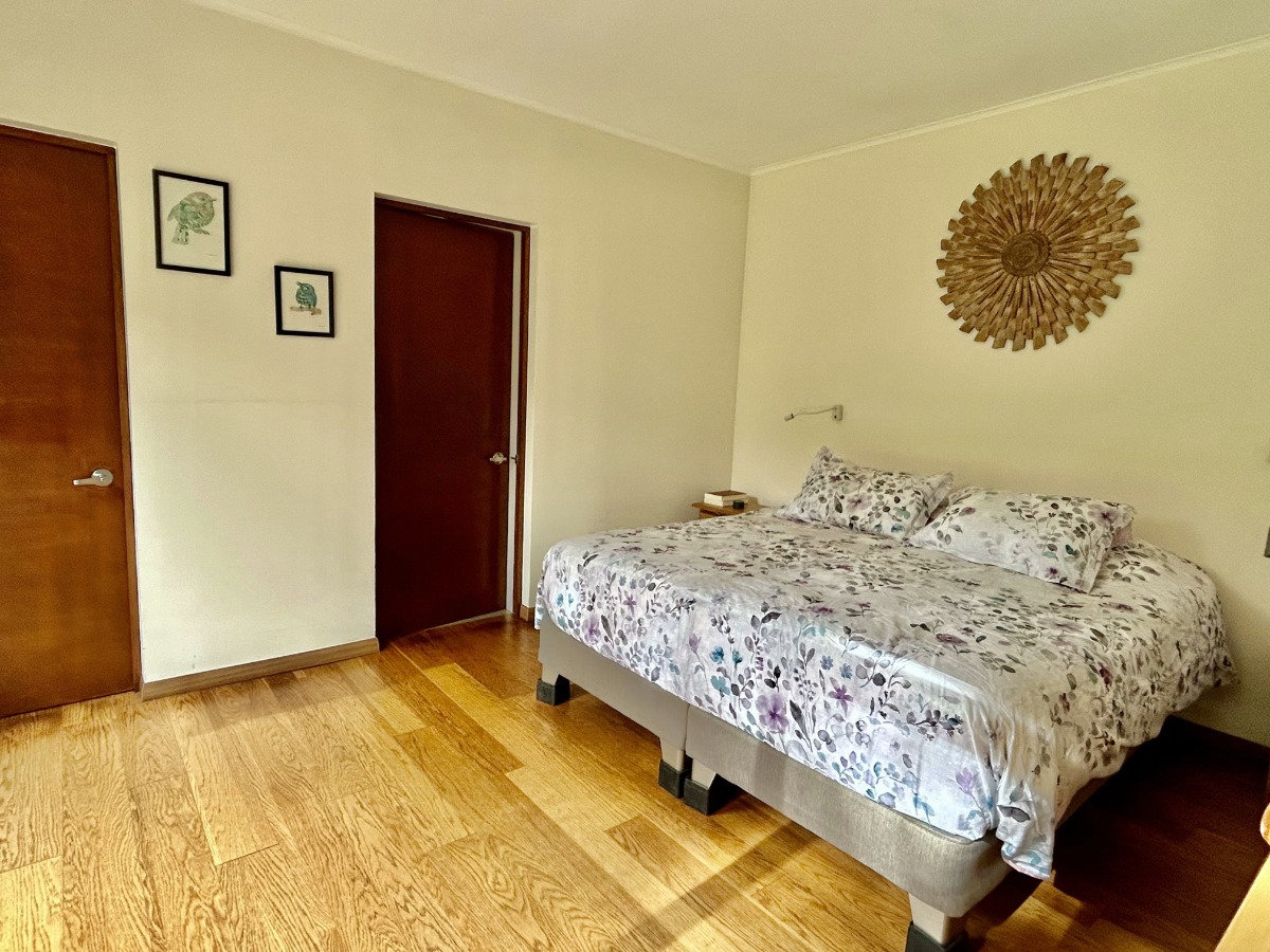 Venta Casa O 5D en suite Walk-in cl&oacute;set 4B 5E 1B La Dehesa - Lo Barnechea