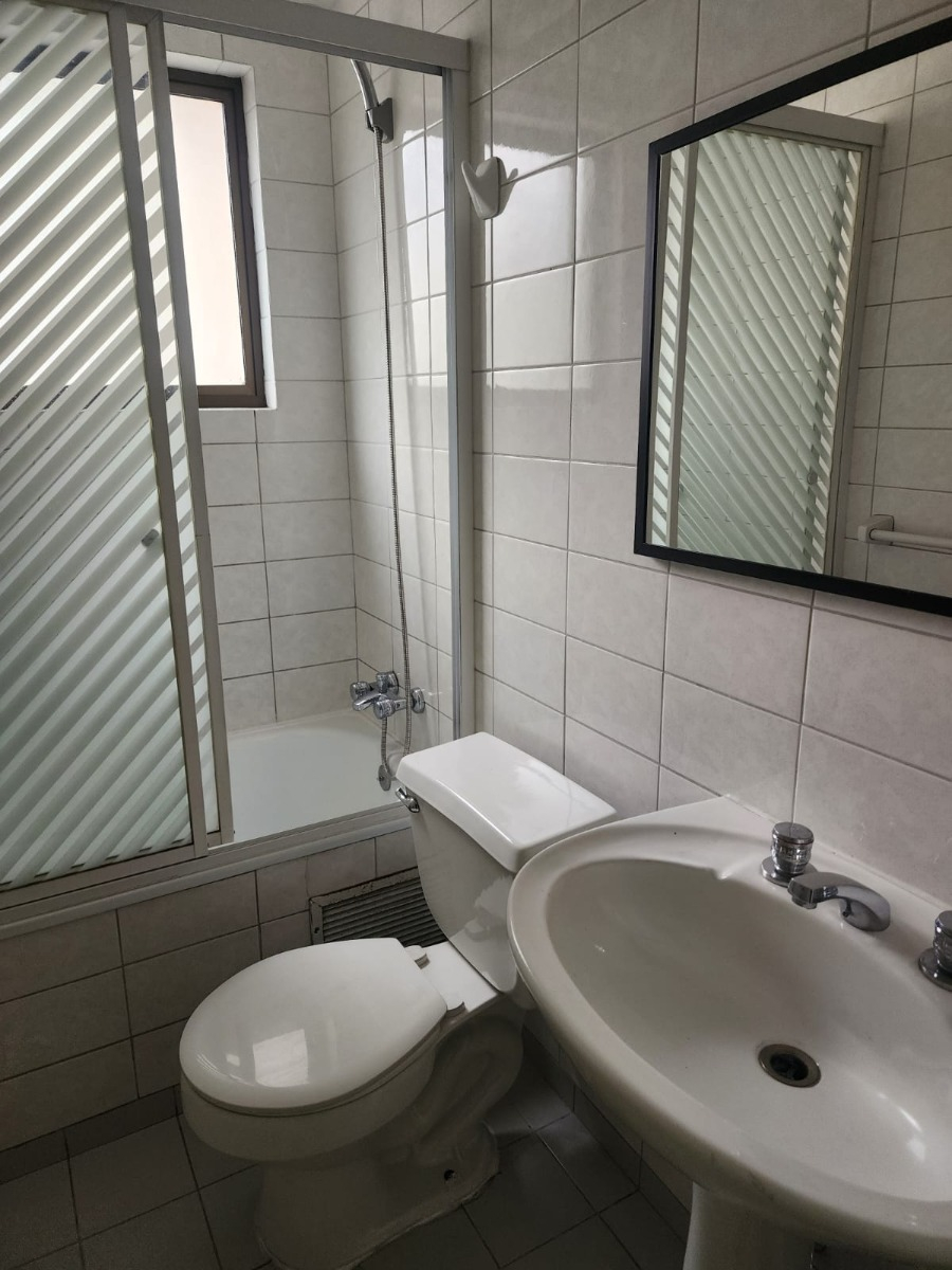 Arriendo Departamento NO 4D en suite Walk-in cl&oacute;set 4B 2E 1B Barrio El Golf - Las Condes