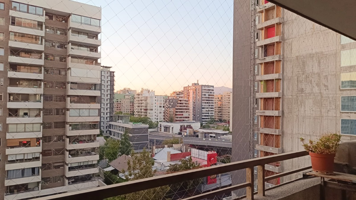 Venta Departamento NP 3D en suite 2B 1E 1B Rotonda Atenas - Las Condes