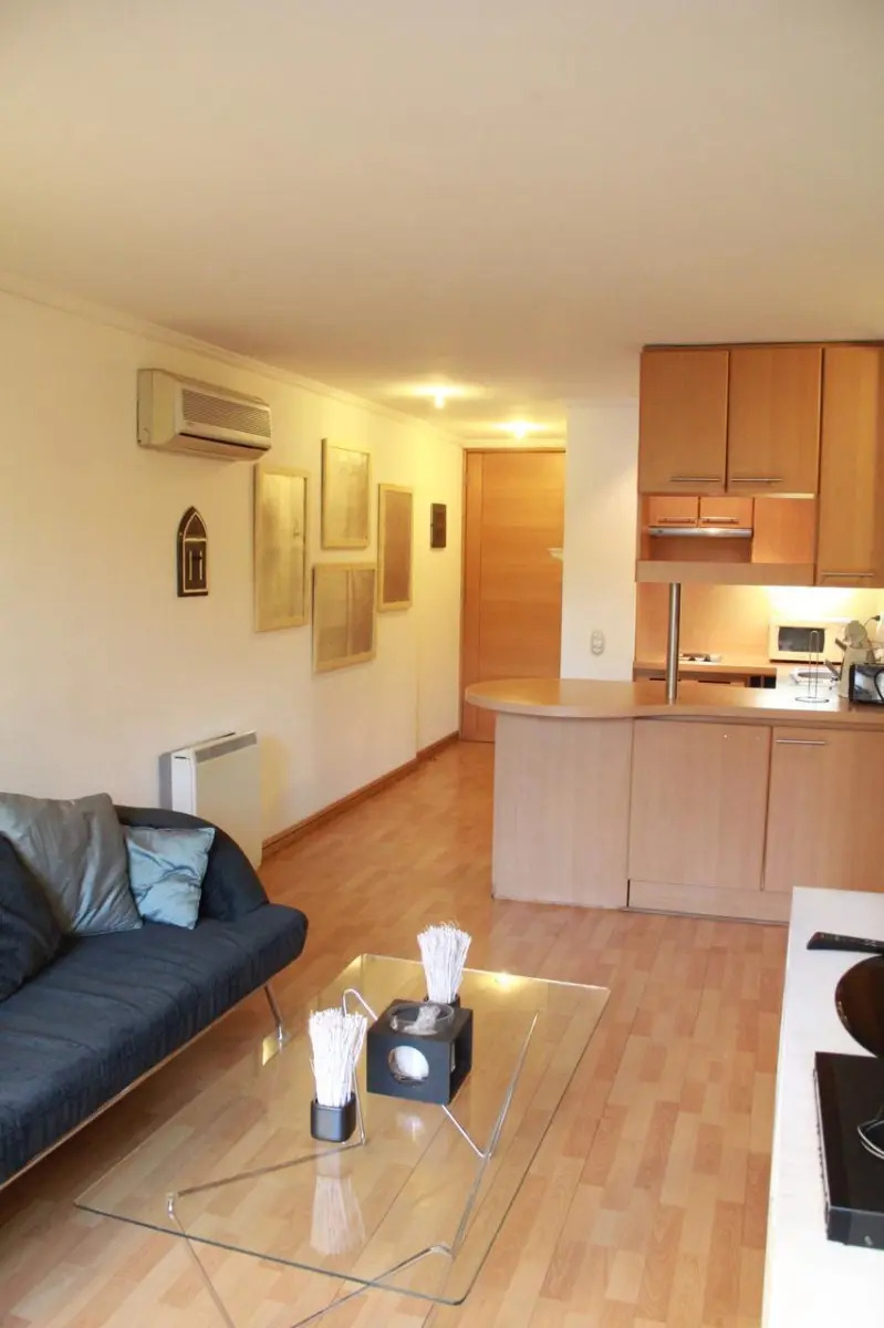 Arriendo Departamento NO 2D 1B 1E 1Bd Metro Escuela Militar - Las Condes