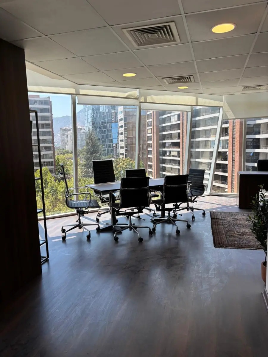 Arriendo Oficina NP 1B 1E Metro Manquehue - Apumanque - Las Condes