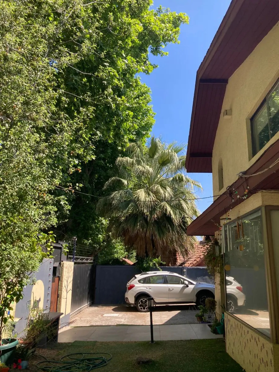 Venta Casa SO 4D en suite Walk-in cl&oacute;set 3B 3E 1B Carlos Ossand&oacute;n - La Reina
