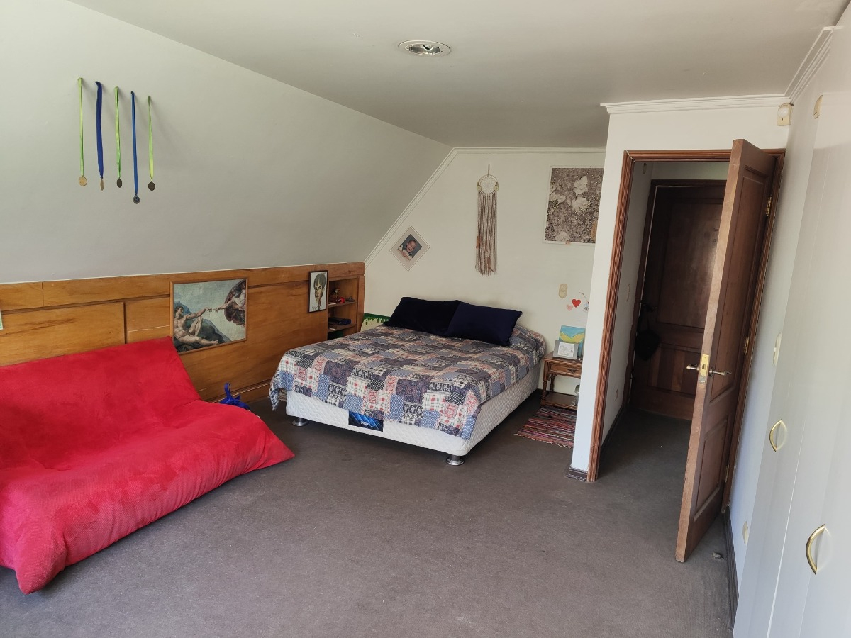 Venta Casa 5D Borde R&iacute;o - Casa Piedra - Vitacura