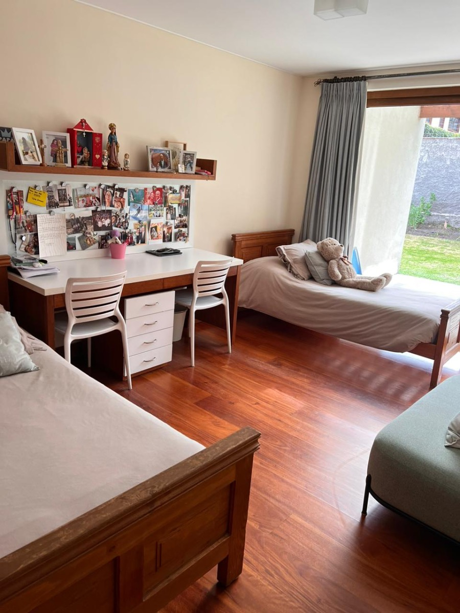 Venta Casa NO 6D en suite Walk-in cl&oacute;set 4B 5E 1B Tabancura - Vitacura