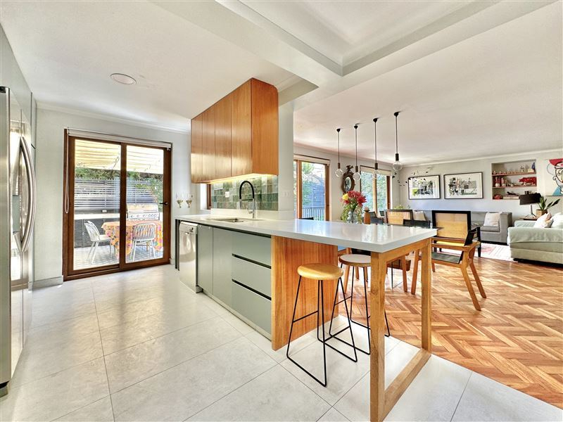 Venta Casa Nor-Oriente 3D 3B 1E 1B Metro Escuela Militar - Las Condes