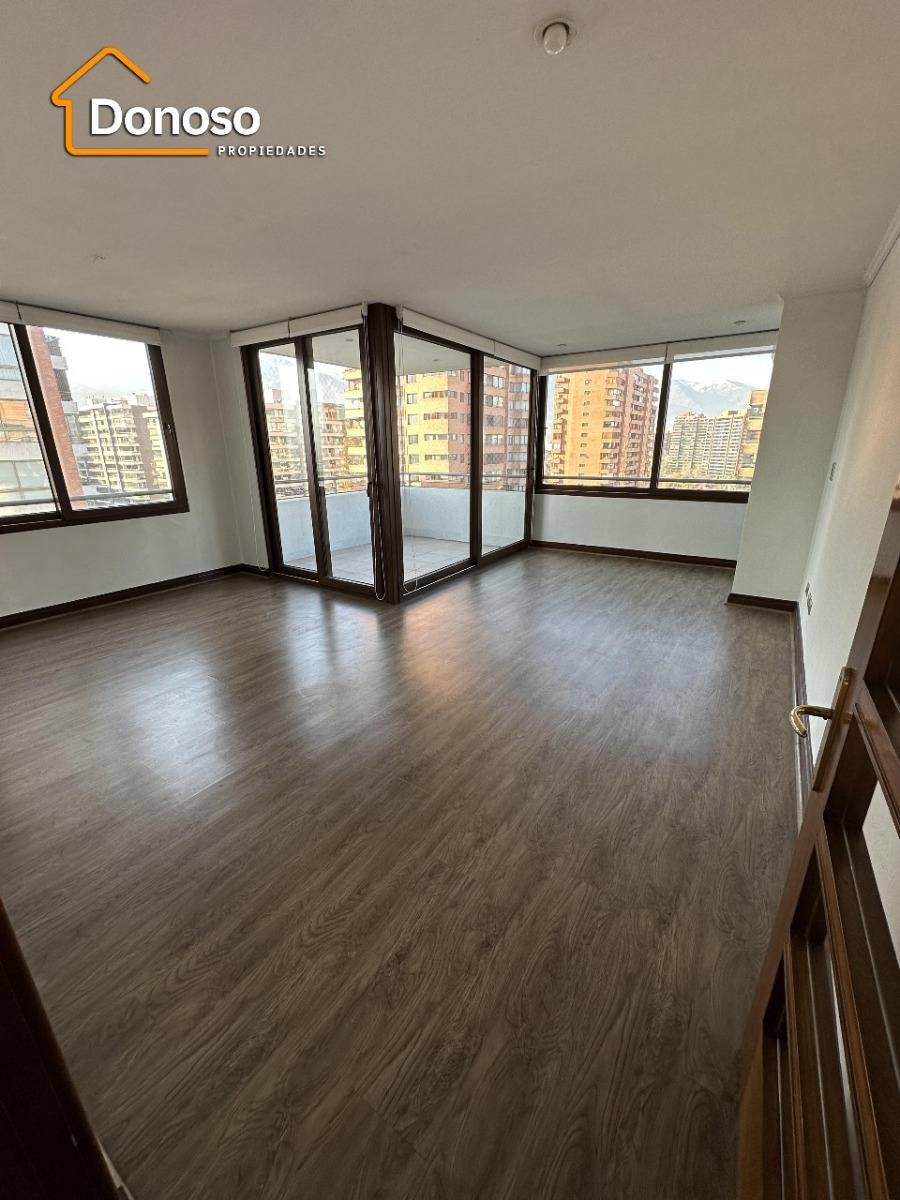 Arriendo Departamento SP 3D en suite Walk-in cl&oacute;set 3B 1E 1B Parque Arauco - Las Condes