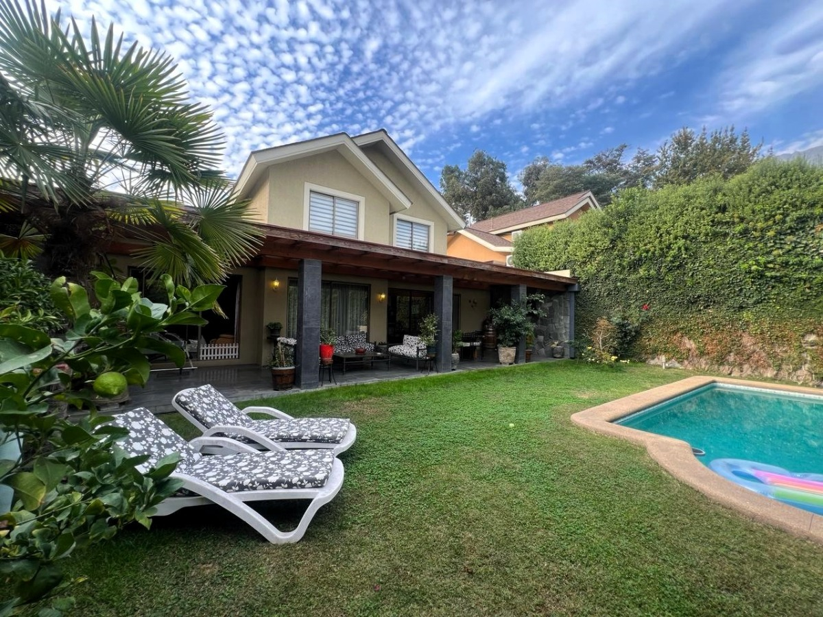 Venta Casa NP 5D en suite Walk-in cl&oacute;set 5B 4E 2B La Reina Alta - La Reina