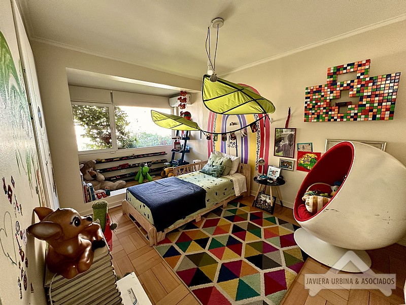 Venta Casa N 5D 4B 2E 1B Borde R&iacute;o - Casa Piedra - Vitacura