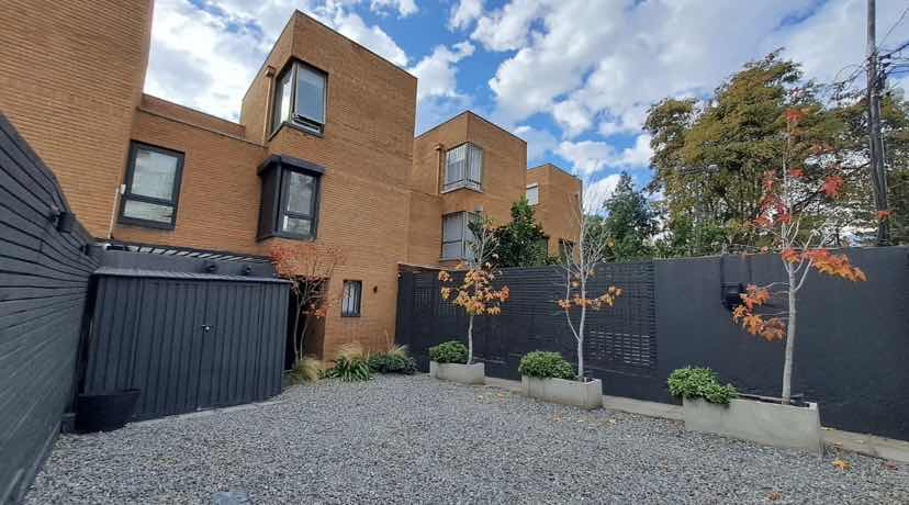 Venta Casa 5D 4B 2E Quinchamal&iacute; - Las Condes