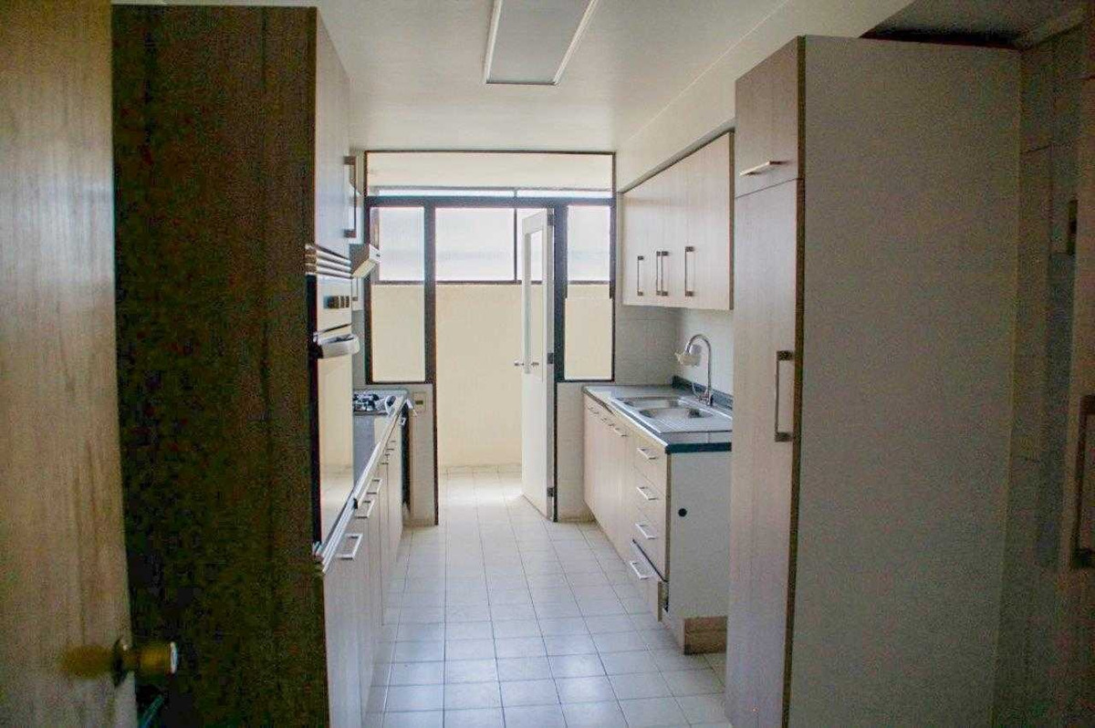 Venta Departamento N 4D en suite Walk-in cl&oacute;set 4B 2E 1B Barrio El Golf - Las Condes