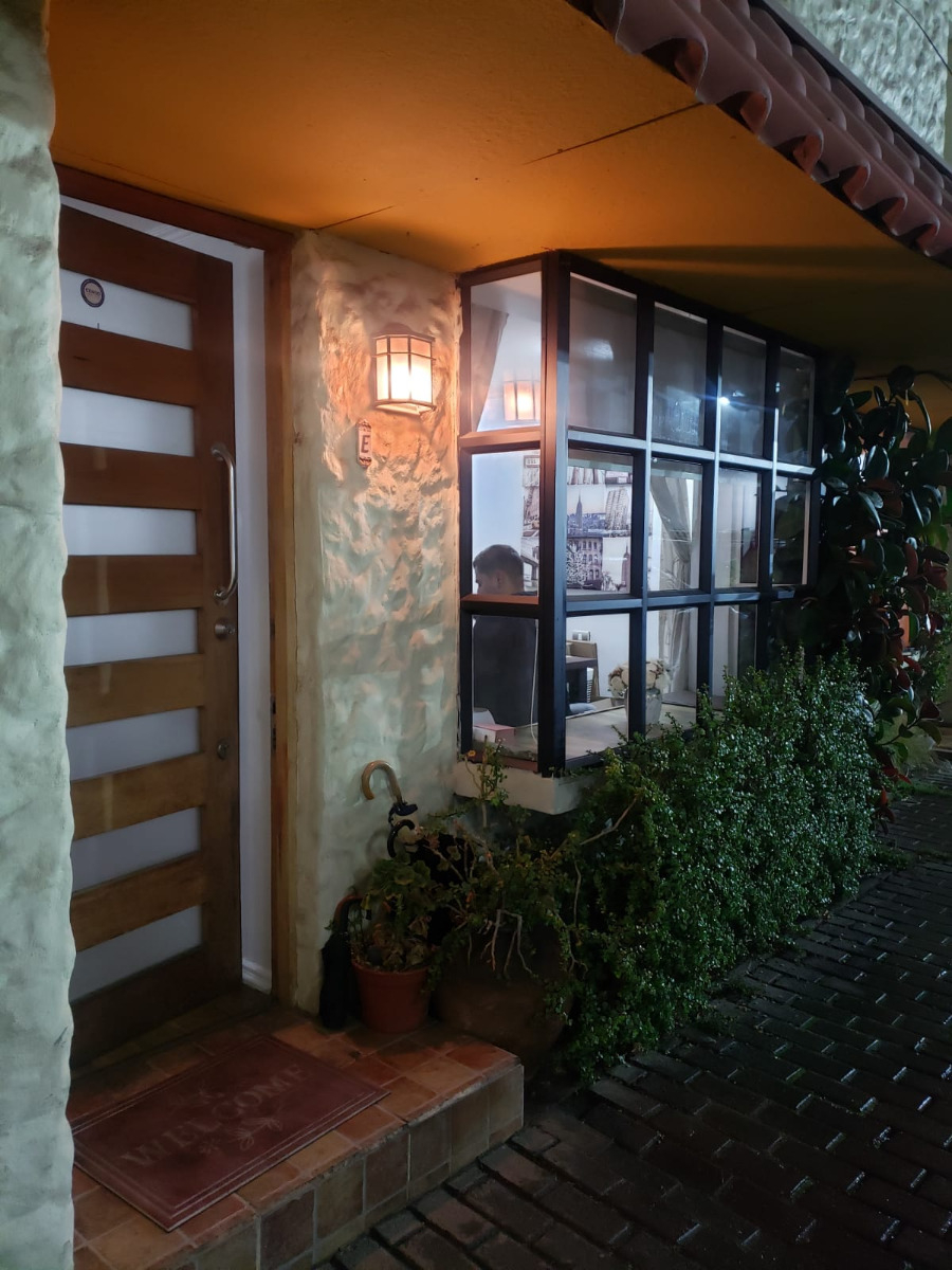 Arriendo Casa NO 4D en suite Walk-in cl&oacute;set 4B 1E In&eacute;s de Su&aacute;rez - Providencia