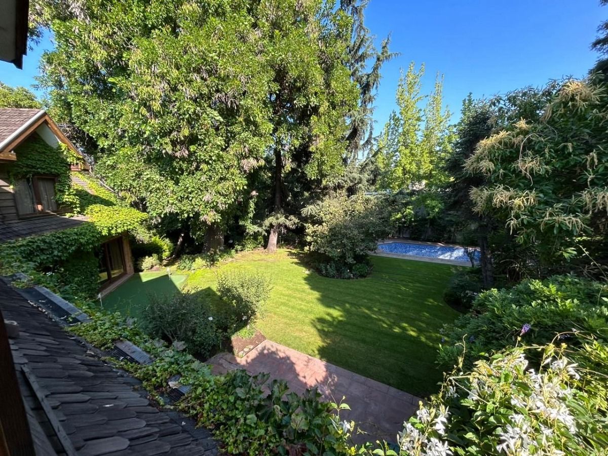 Venta Casa N 4D en suite Walk-in cl&oacute;set 4B 8E 1B Mall Sport - Las Condes