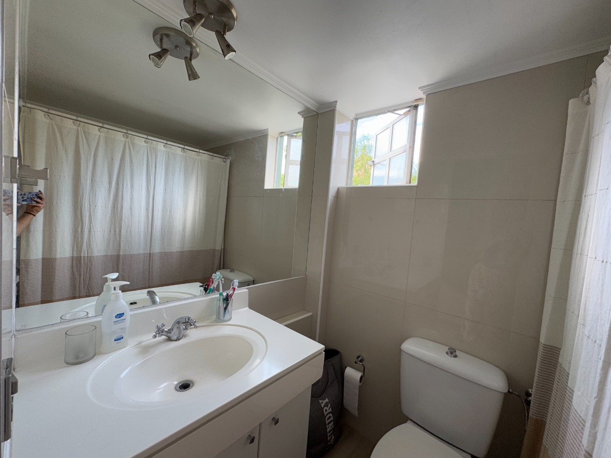 Venta Casa 4D en suite Walk-in cl&oacute;set 3B 2E 1B San Carlos de Apoquindo - Las Condes