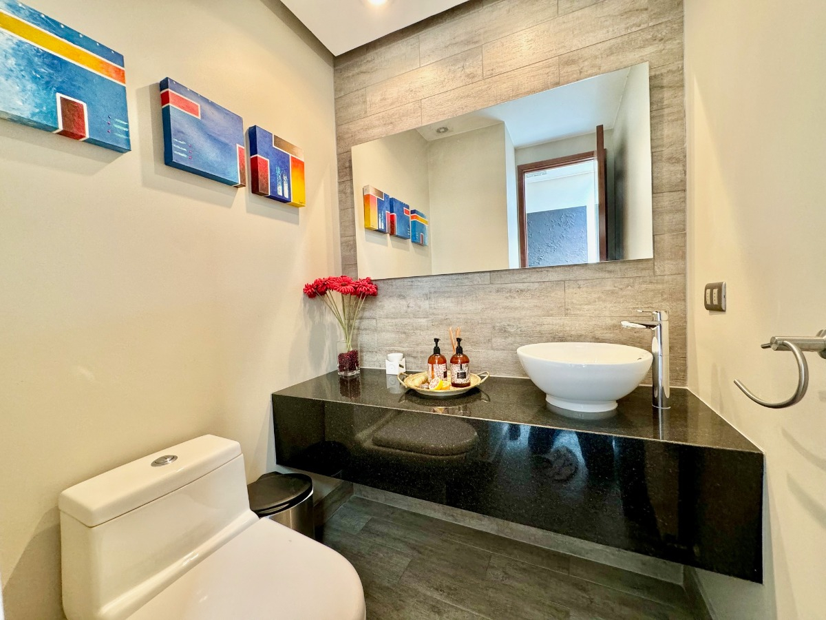 Venta Casa NO 4D en suite Walk-in cl&oacute;set 3B 2E 1B Los Trapenses - Lo Barnechea