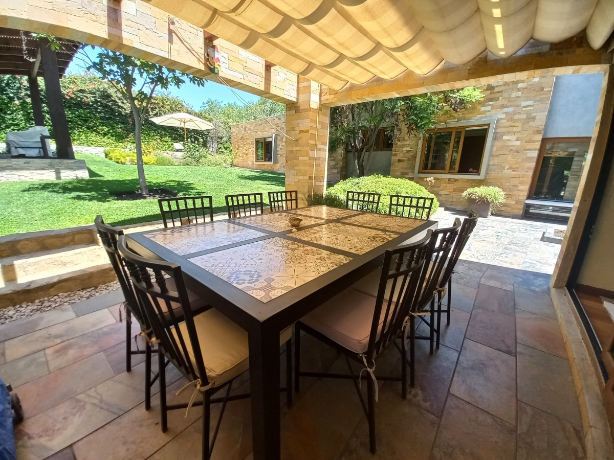 Venta Casa NP 5D en suite Walk-in cl&oacute;set 4B 6E 2B Chicureo - Colina