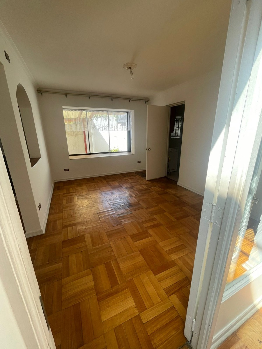 Venta Casa NO 5D en suite Walk-in cl&oacute;set 5B 3E 2B Metro Pr&iacute;ncipe de Gales - Country Club - La Reina