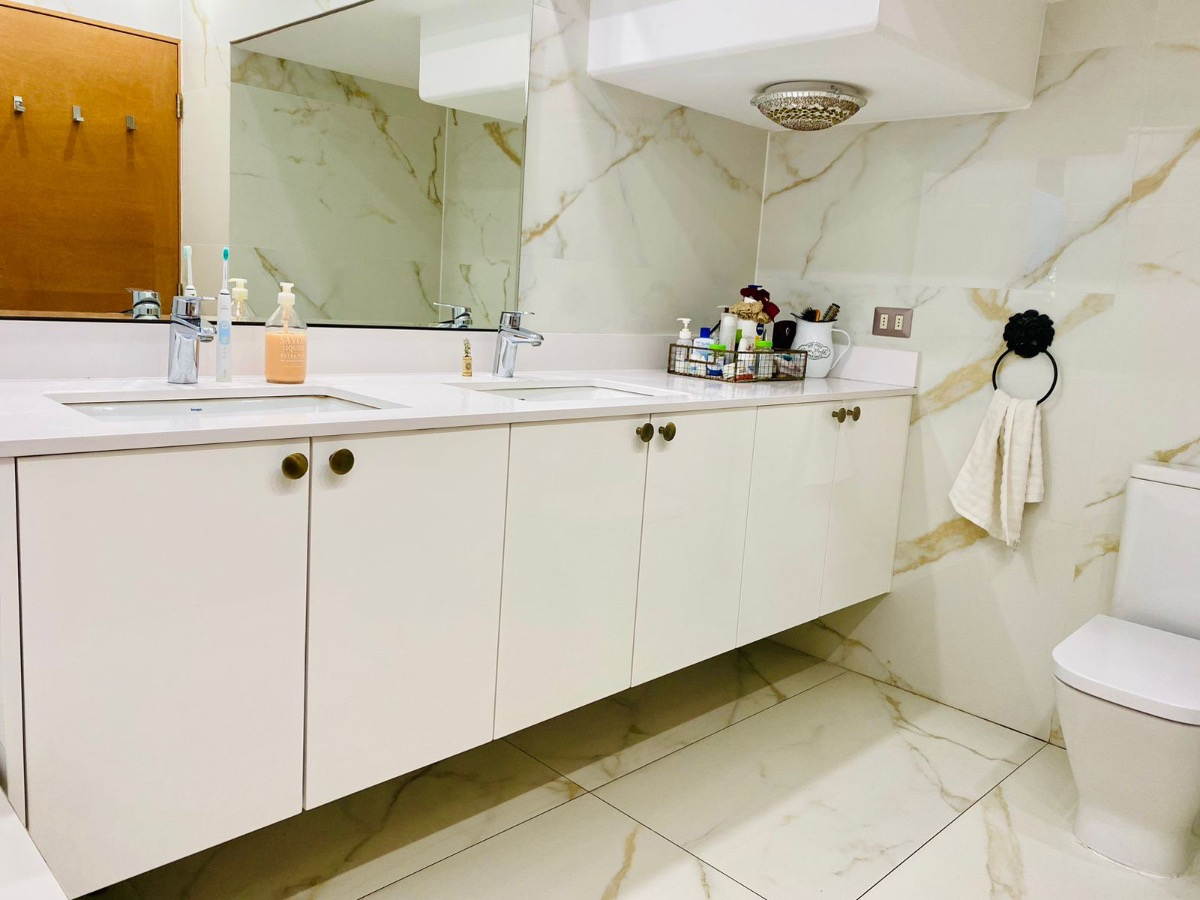 Venta Casa NO 6D en suite Walk-in cl&oacute;set 5B 2E 1B Los Dominicos - Las Condes