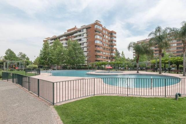 Venta Departamento NO 4D en suite Walk-in cl&oacute;set 3B 2E 1B Borde R&iacute;o - Casa Piedra - Vitacura