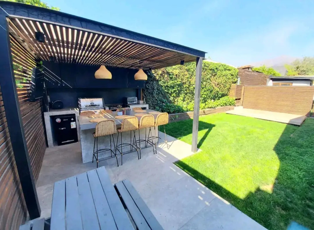 Arriendo Casa NOSP 3D Walk-in cl&oacute;set 3B 1E 1B Metro Hernando de Magallanes - Las Condes