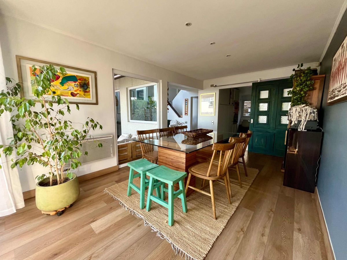 Arriendo Casa 5D 5B 2E 1B Los Dominicos - Las Condes