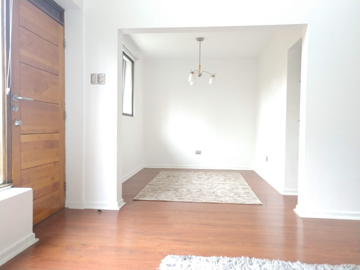 Arriendo Casa 3D en suite Walk-in cl&oacute;set 3B 3E 2B Vaticano - Las Condes
