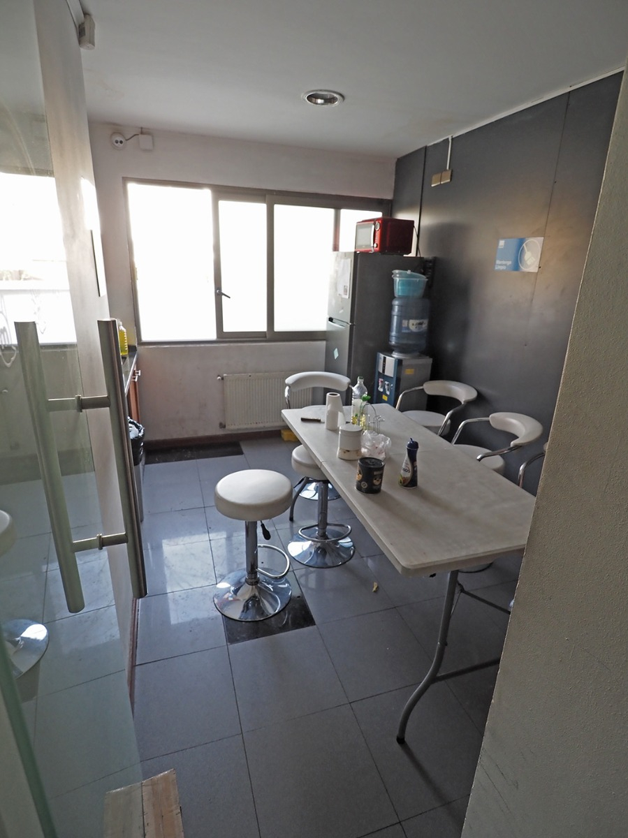 Arriendo Oficina P 2B 6E 3B Los Dominicos - Las Condes