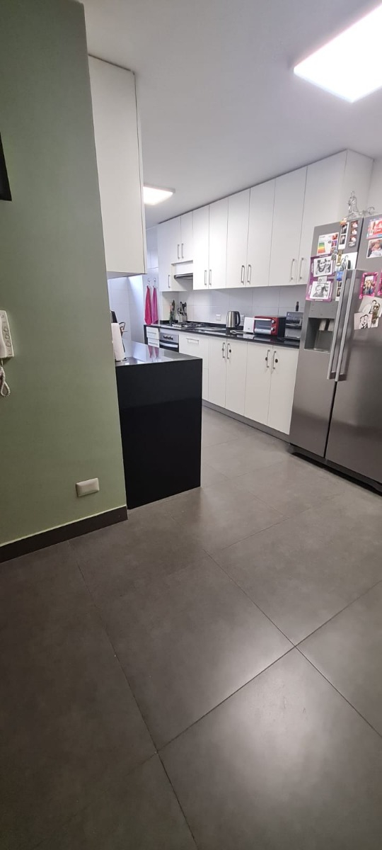 Arriendo Departamento 4D en suite 3B 1E 1B Barrio El Golf - Las Condes
