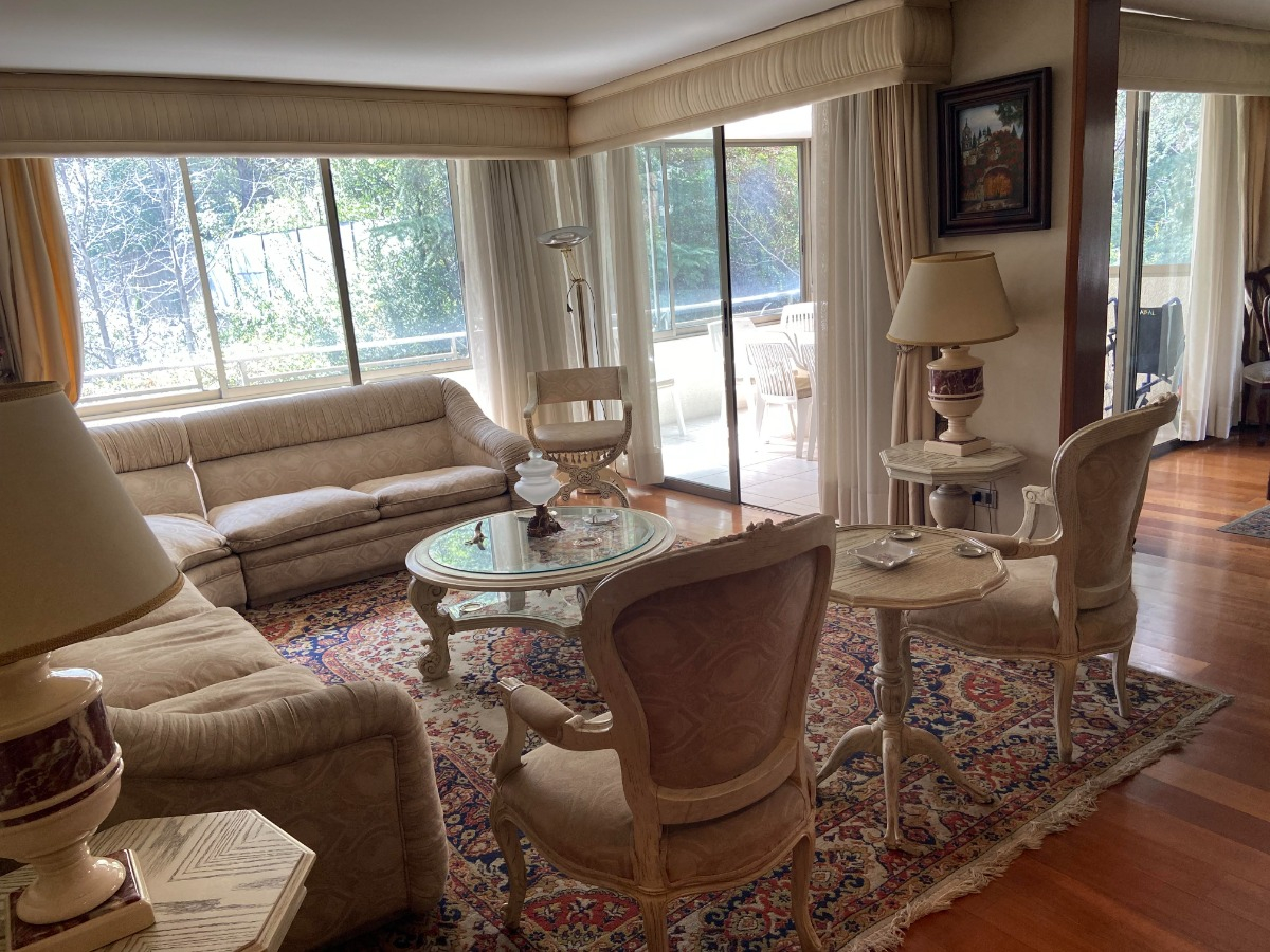 Venta Departamento SO 4D Walk-in cl&oacute;set 4B 2E 1B Barrio El Golf - Las Condes