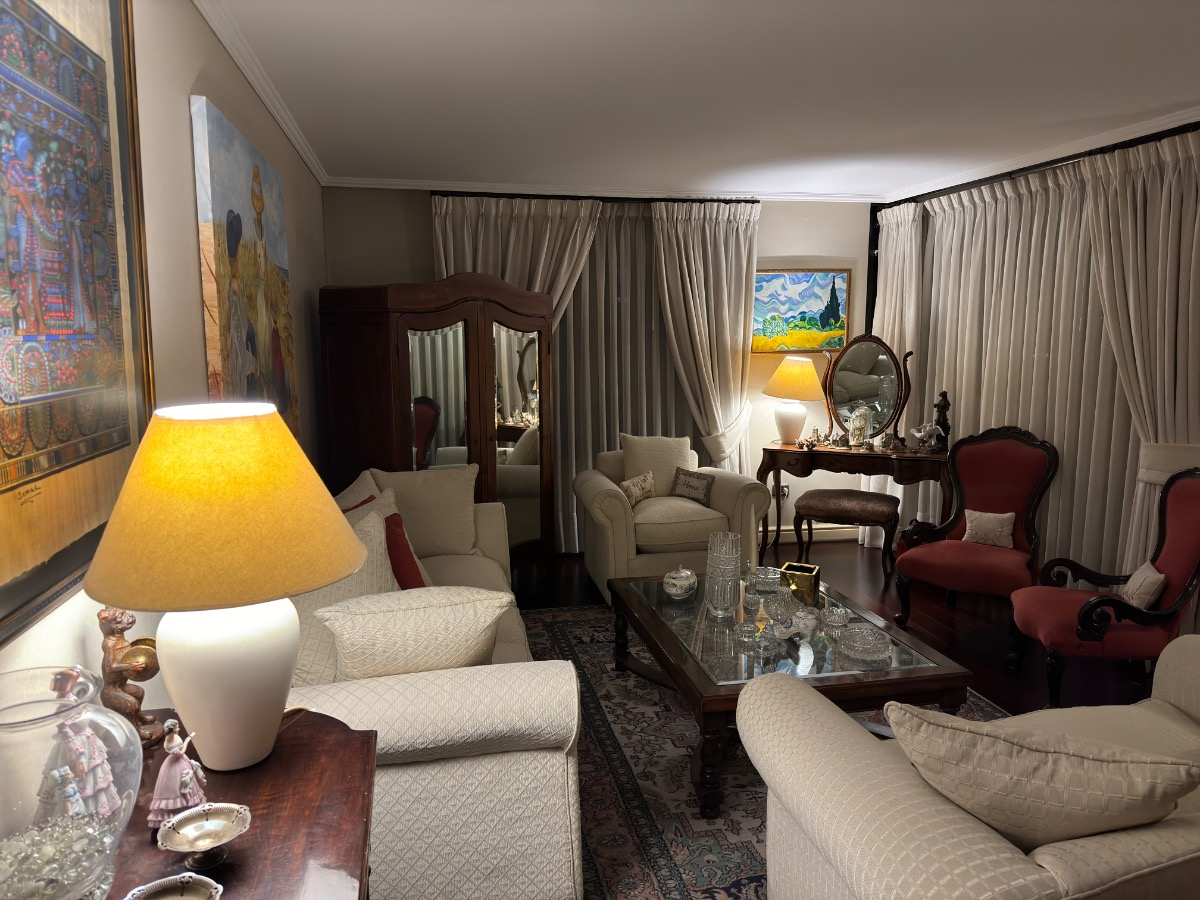 Venta Departamento O 4D en suite Walk-in cl&oacute;set 3B 2E 1B Metro Manquehue - Apumanque - Las Condes