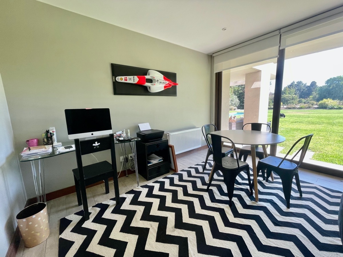 Venta Casa NO 5D en suite Walk-in cl&oacute;set 5B 4E 1B Chicureo - Colina