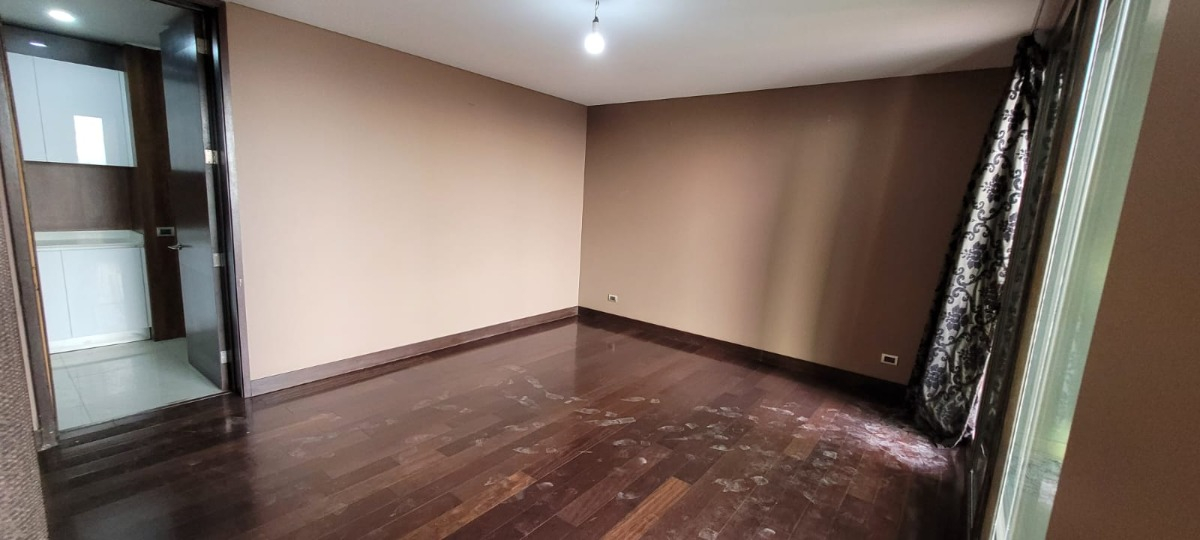 Arriendo Departamento P 5D en suite Walk-in cl&oacute;set 4B 3E 1B Lo Curro - Vitacura